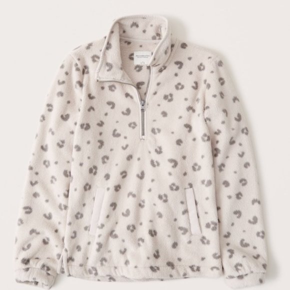 Abercrombie & Fitch Tops - Abercrombie & Fitch Half Zip Sherpa Sweatshirt